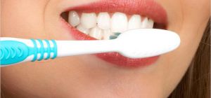 Уход за полостью рта: как правильно чистить зубы
