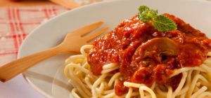 Спагетти по-болонски