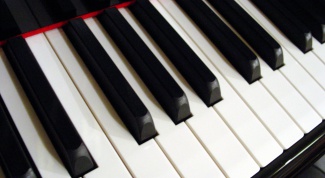 Как играть на пианино: учимся самостоятельно
