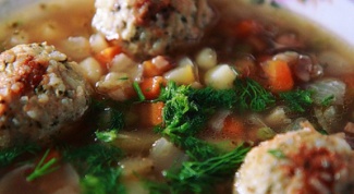 How to cook soup with meatballs
