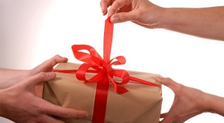 Как намекнуть мужчине о подарке