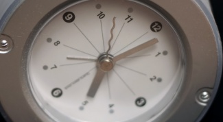 How to set the time on the clock