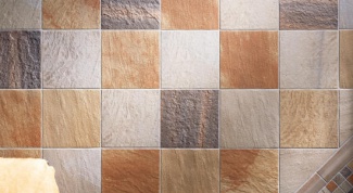 How to cover up the seams of the tiles