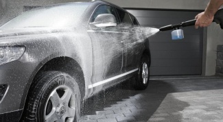 Как мыть машину на мойке