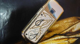 How to glue rhinestones on phone