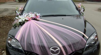Как со вкусом украсить автомобиль на свадьбу