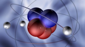 Почему атом нейтрален