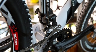 How to remove chainring