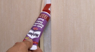 How to clean glue off of the Wallpaper