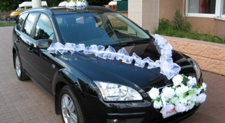 Как оригинально украсить свадебные автомобили