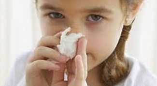 Как прочистить ребенку нос