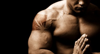 Как накачать нижние грудные мышцы