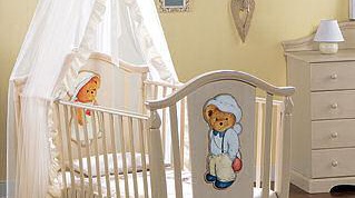 How to sew a canopy for a crib