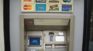 Как заплатить кредит через банкомат