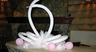 Как сделать лебедя из шаров