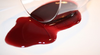 How to remove red wine stains