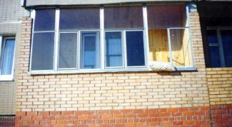 Как пристроить балкон на первом этаже