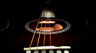 Как научиться настраивать гитару