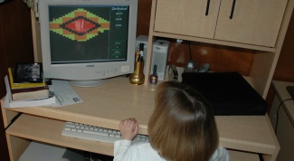Как научить ребенка обращаться с компьютером