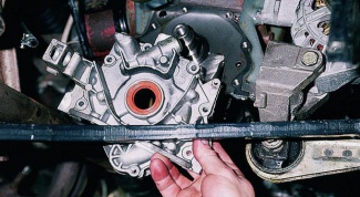 How to check the oil pump