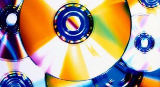 How to clean a DVD disk