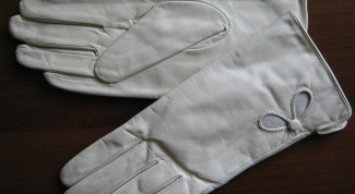 Как почистить белые кожаные перчатки