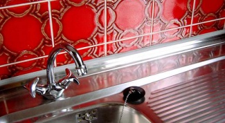 How to fix an attachable sink