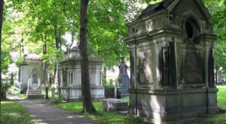 How to get to the Novodevichy cemetery