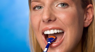 Как почистить язык от налета