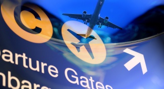 How to book airline tickets on the Internet