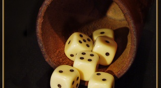 How to throw the dice