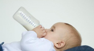 How to reheat breast milk