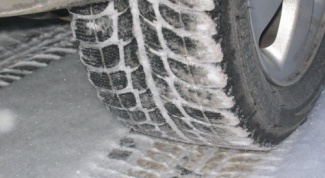 Как освободить колеса ото льда