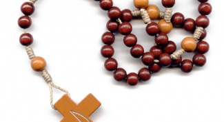 How to use a rosary