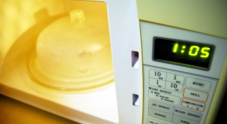 Как отмыть микроволновую печь