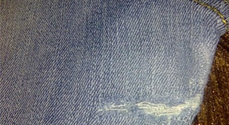 How to mend a hole in jeans