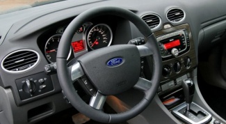 Как снять панель с Ford Focus