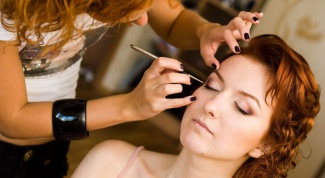How to get an education stylist-makeup artist