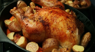 Как запечь картофель с курицей в духовке