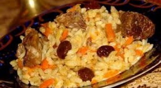 How to cook pilaf with dried fruit