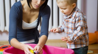 Как научить ребенка собирать игрушки