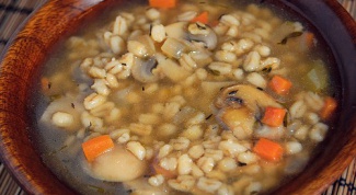How to cook mushroom soup with barley
