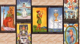 How to learn to read Tarot