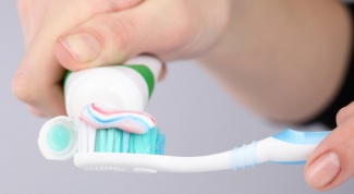 How to encourage your child to brush teeth