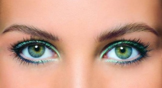 Как макияжем визуально увеличить глаза