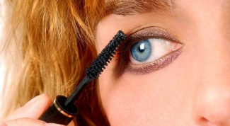 Как наносить макияж для больших глаз