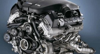 How to identify the engine model