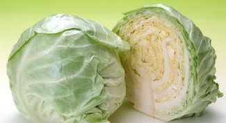 How delicious to fry cabbage