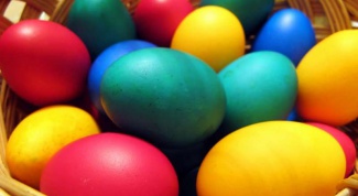 Как окрасить яйца