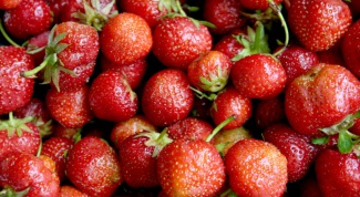 When ripe early strawberries